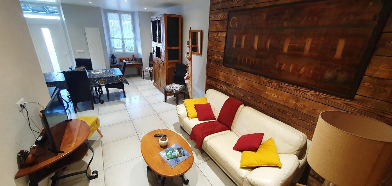 Gite Du Cafe Truchet Saint-Pancrace  المظهر الخارجي الصورة
